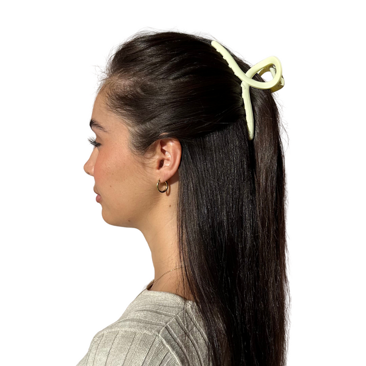Signature Claw Clip - Lemon Sorbet