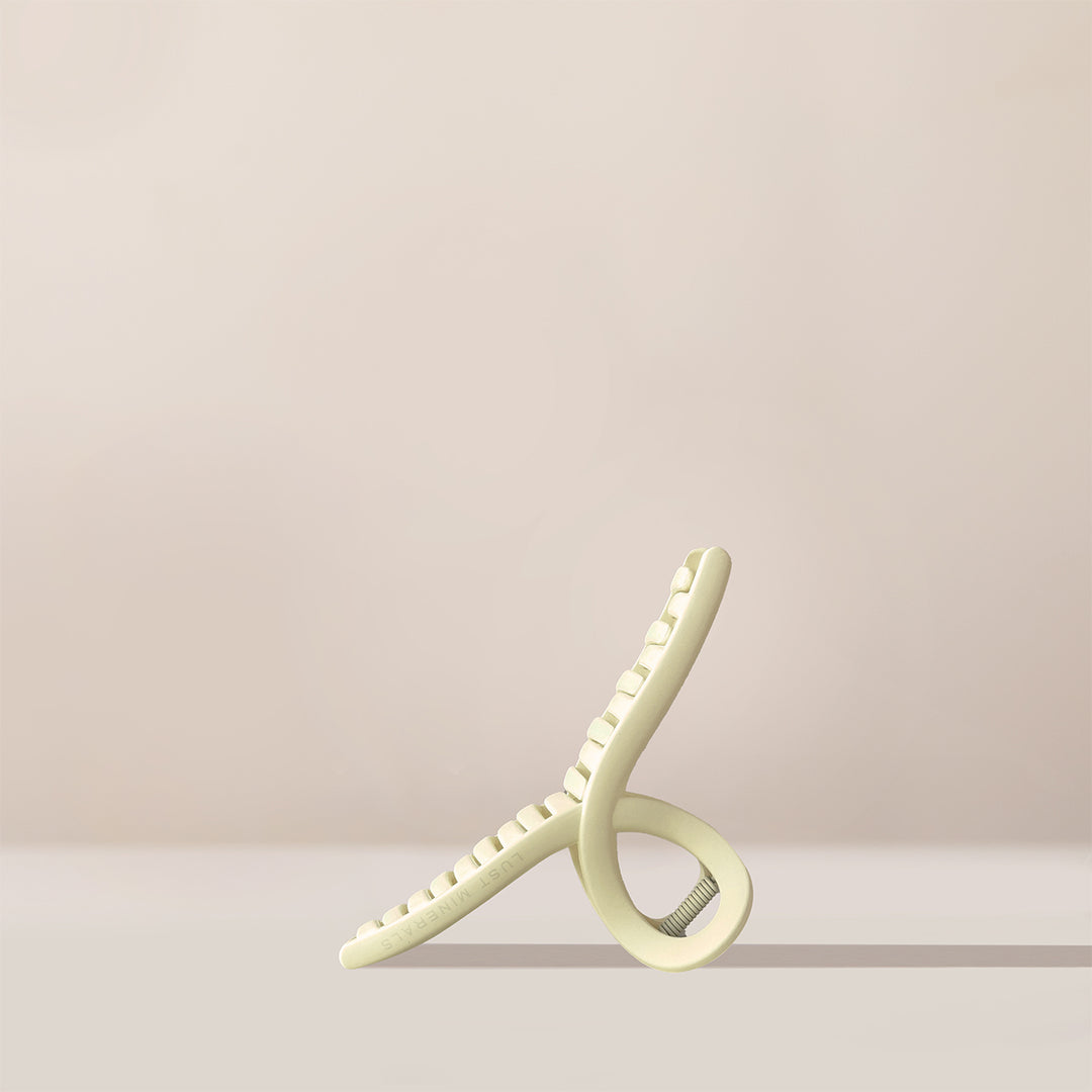 Signature Claw Clip - Lemon Sorbet