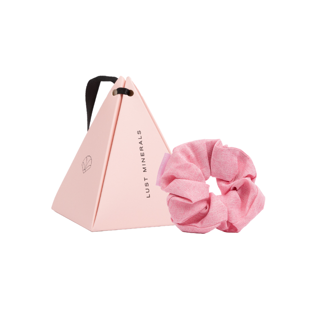 Lust Minerals Signature Scrunchie - with Christmas Tree Beauty Ornament