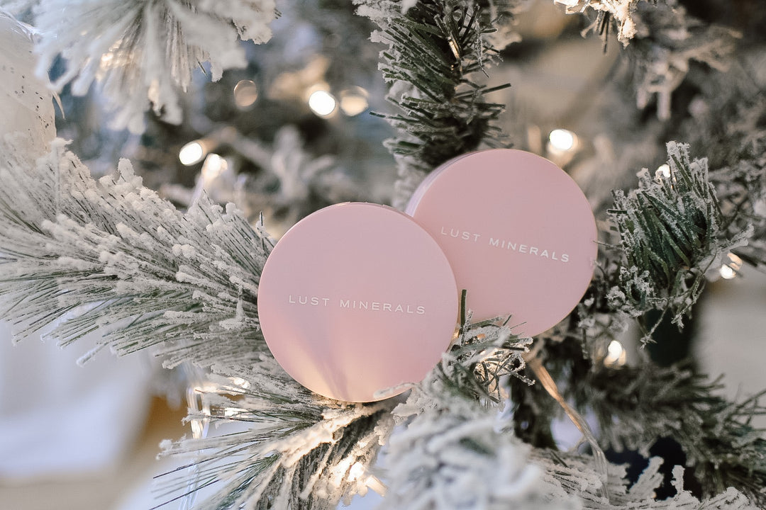 Christmas Must-Haves for Clean Beauty Lovers