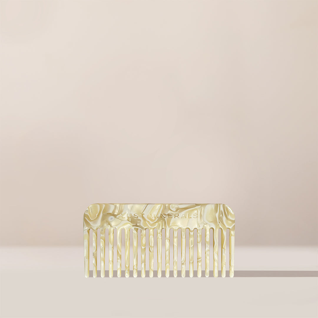 Lust Minerals Signature Comb