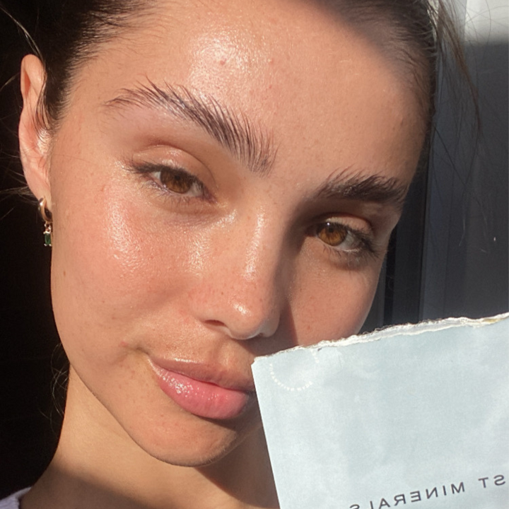 Clear Glow Sheet Mask Box Set + Facial Massager Brush