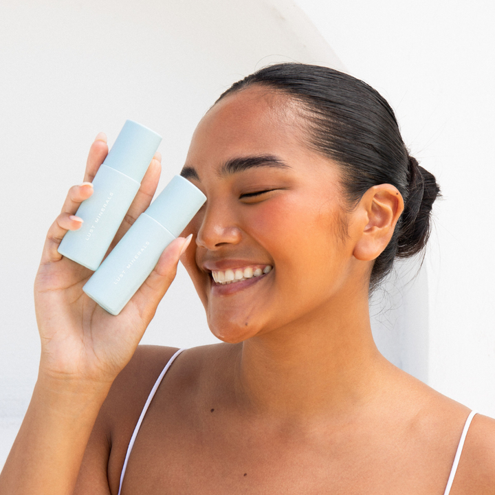 Holding products 